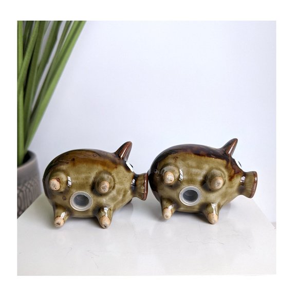 Vintage Ceramic Brown Flow Glaze Pigs Salt & Pepper Shakers Japan - Picture 6 of 6